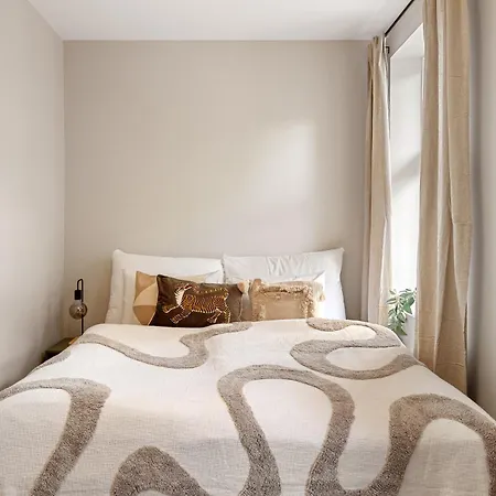 Leilighet Dinbnb Gruenerlokka I 2-bedroom Duplex