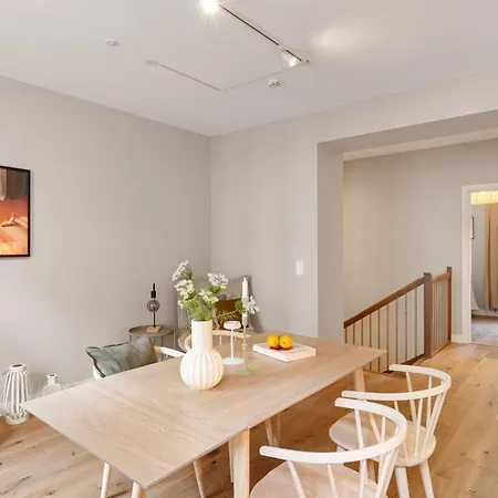 Leilighet Dinbnb Gruenerlokka I 2-bedroom Duplex